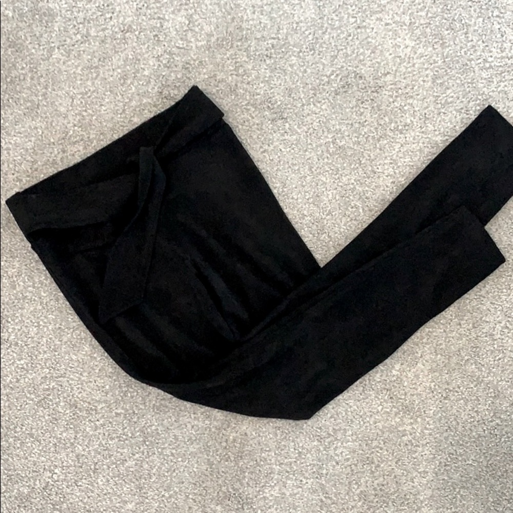 Hugh waisted black pants